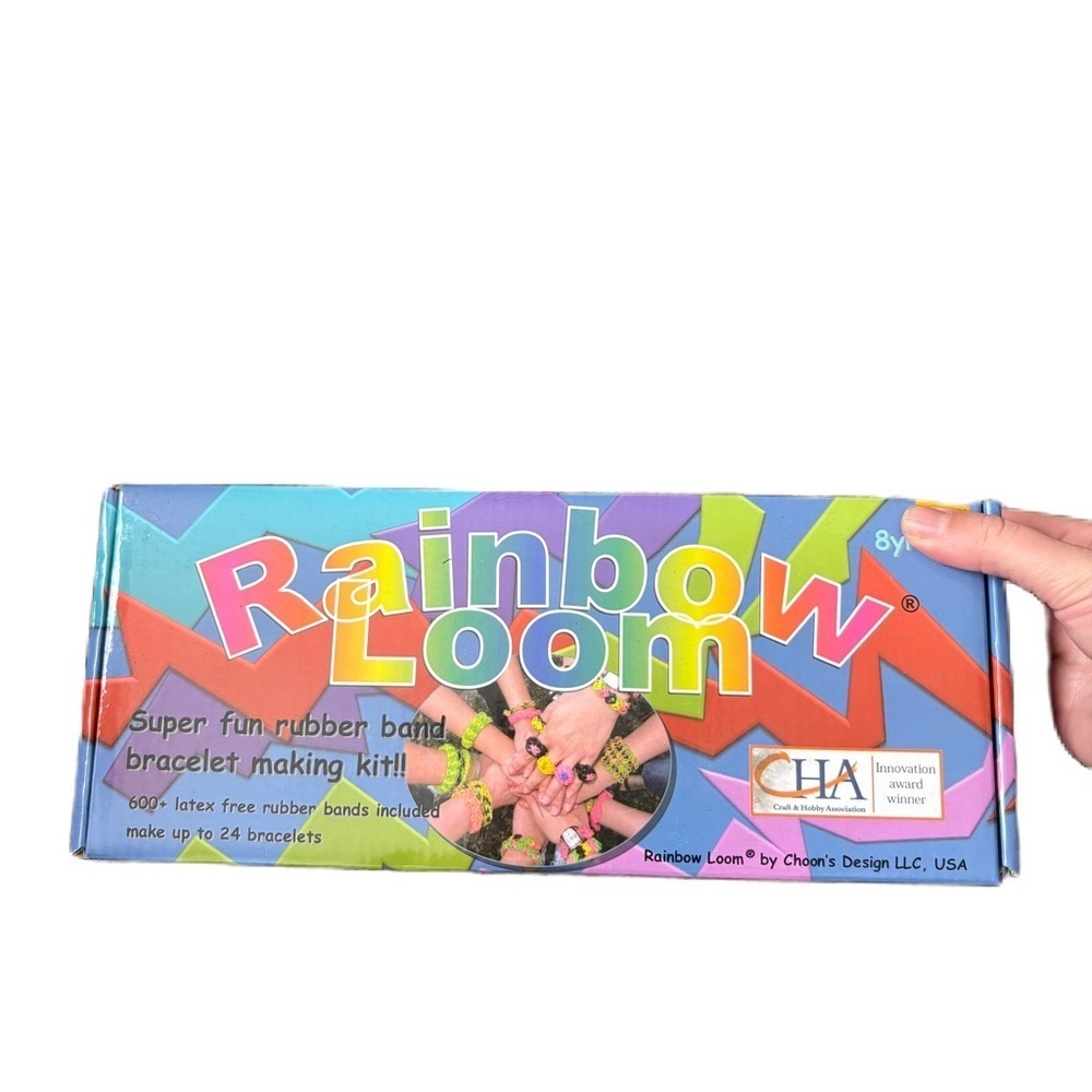 Rainbow Loom Fun Bracelet Kit with Mixed Colors NEW